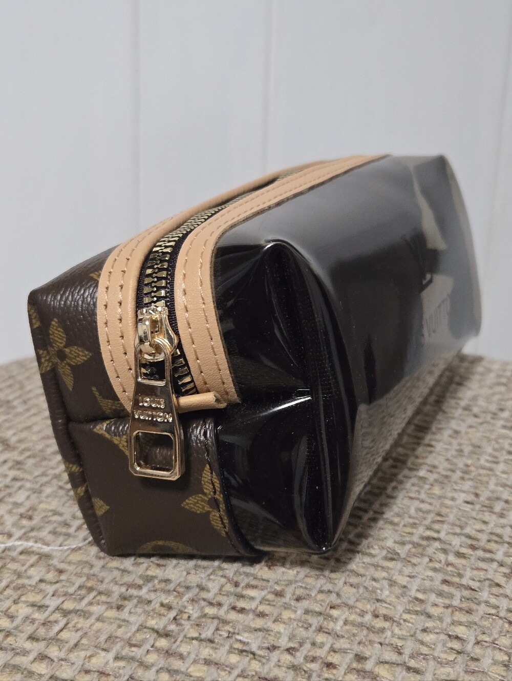 New Monogram & Clear Makeup Case - Picture 3 of 10